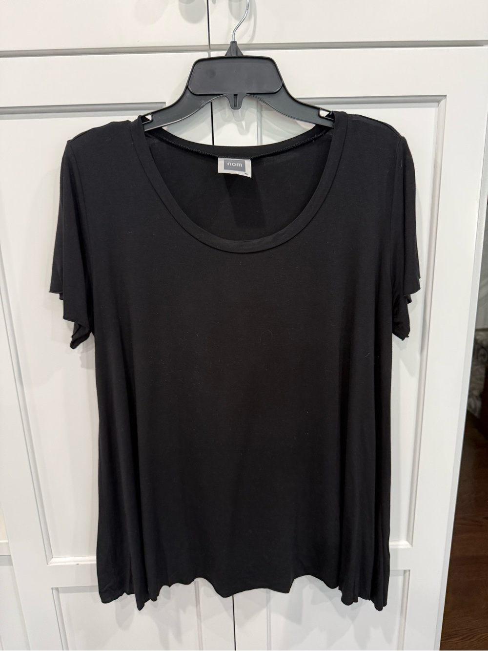 Nom black short-sleeve scoop neck tee